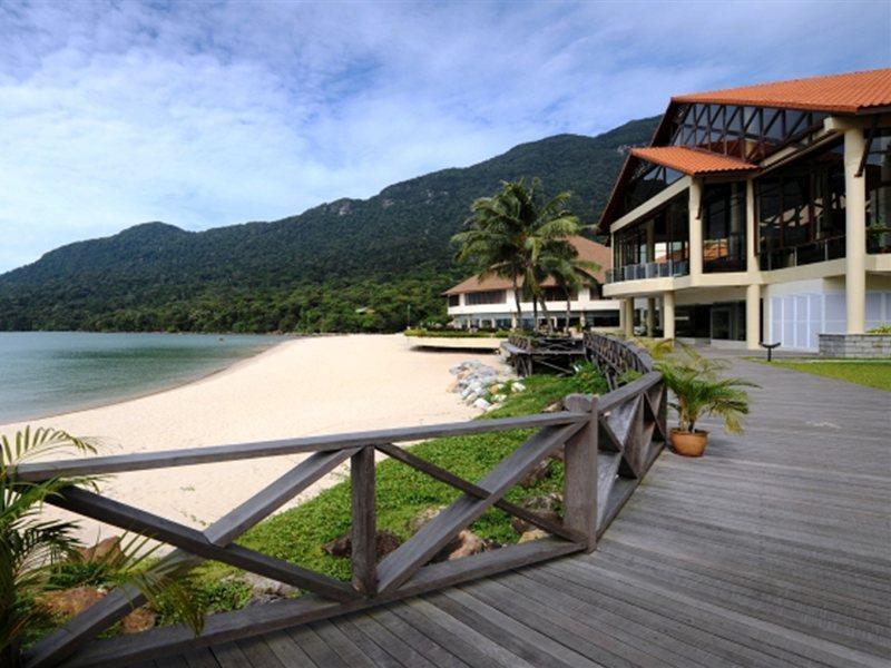 Damai Puri Resort & Spa Kuching Exterior foto The beach at the Pangkor Laut Resort