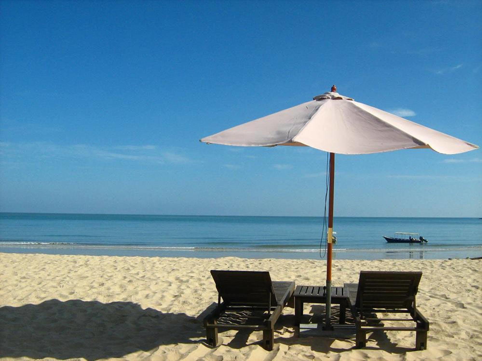 Damai Puri Resort & Spa Kuching Exterior foto Beach in Phuket